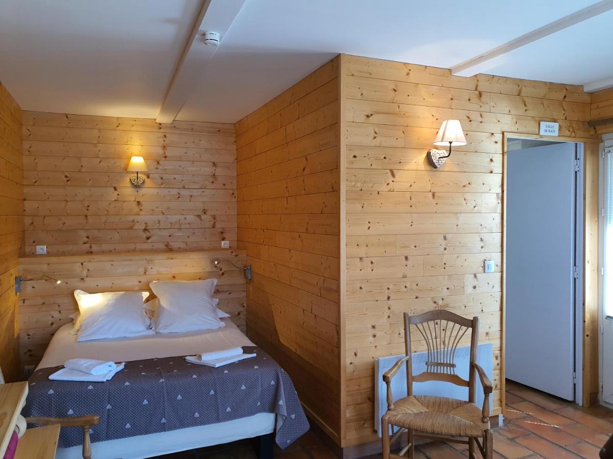 Logis Hotel Restaurant L'Escarbille Сен-Мартен-д'Ардеш Екстер'єр фото