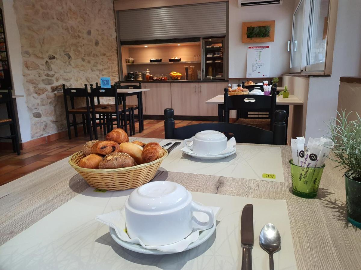 Logis Hotel Restaurant L'Escarbille Сен-Мартен-д'Ардеш Екстер'єр фото
