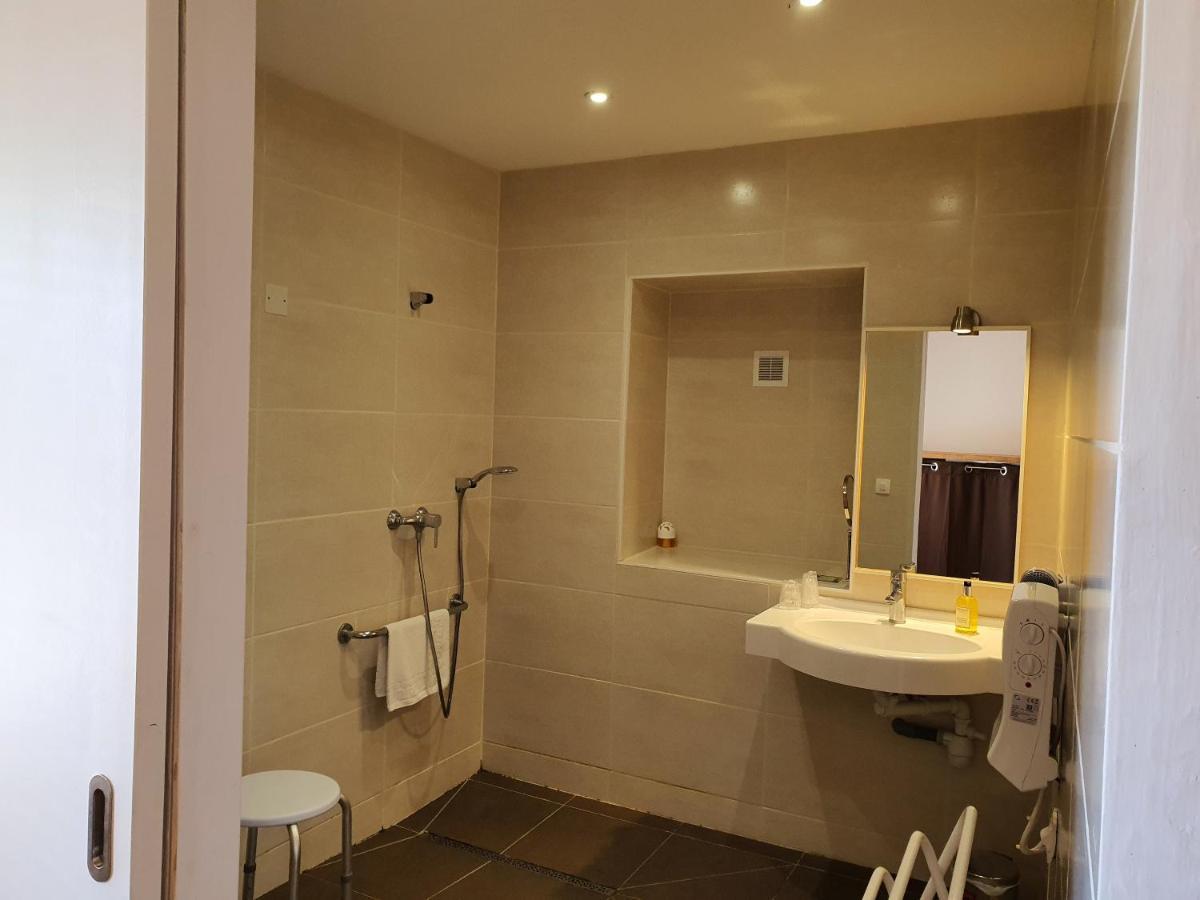 Logis Hotel Restaurant L'Escarbille Сен-Мартен-д'Ардеш Екстер'єр фото